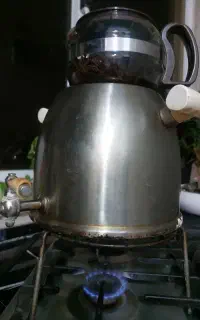 کتری شیر دار