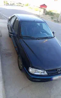 پژو پارس مدل ۸۲ مشکی