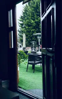 مجموعه اویشار نیروی کار خانم برای گارسون نیاز دارد
