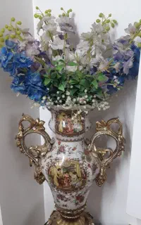 گل و گلدان خارجی