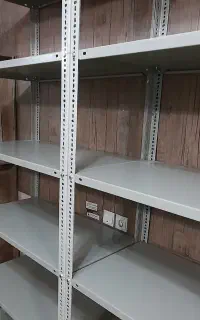 قفسه ارزان و با کیفیت داریم