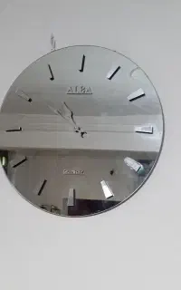 ساعت دیواری آینه ای