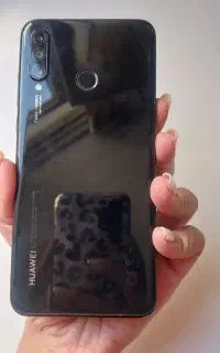 گوشی هواوی p30 lite در حد نو بدون خط و خراش