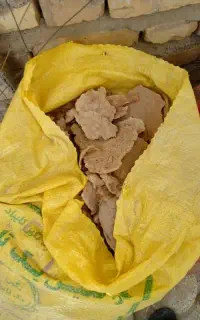 نان خشک تقریباً ۴۰کیلو