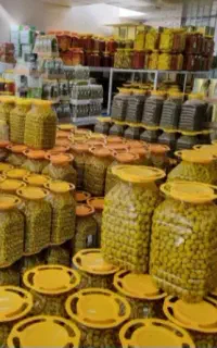 زیتون روغن زیتون و سیر ترشی