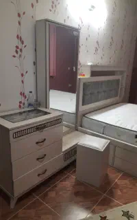 تخت یکنفره و سرویس خواب دونفره بهمراه تشک