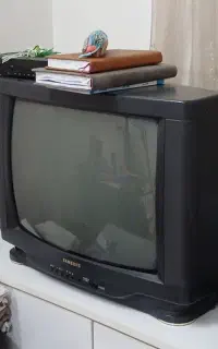 تلویزیون رنگی