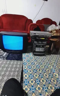 تلویزیون ۲۱ سامسونگ روشن