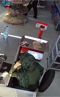 فروشنده سوپر مارکت