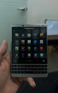 Blackberry passport silver edition بلک بری پاسپورت