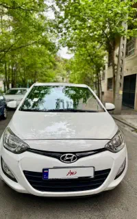 هیوندا i20