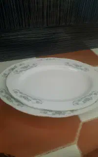ظظروف خانگی پلو خوری شیرینی خوری وغیره