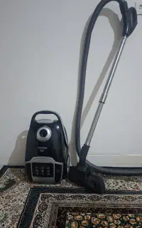 جارو برقی بوکر