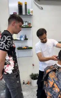 آموزش آرایشگری(صفرتاصد تضمینی)