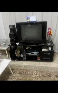 میز تلوزیون شیشه ای
