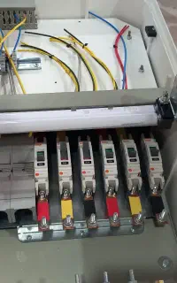 استخدام تکنسین برق(برق کار)-
