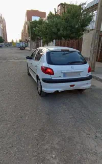 206 مدل 1400