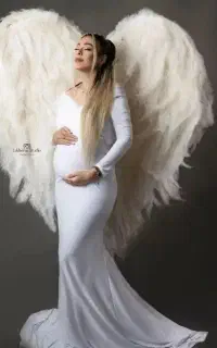 عکاسی بارداری و نوزاد در کرج با تخفیف ویژه و لباس