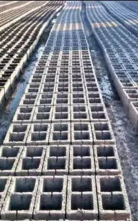 بلوک سیمانی ته باز و ته بسته