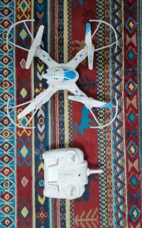کوادکوپتر، پهپاد