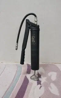 فروش یک عدد گریس پمپ دستی