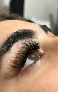 کاشت هیدن و اکستنشن مژه