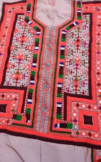 لباس دست دوز فروشی