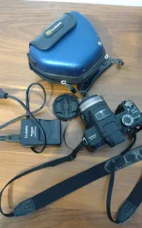 دوربین Panasonic LUMIX FZ35 تمیز و سالم
