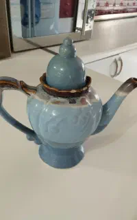 قوری چینی قدیمی