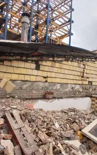 تخریب و خاکبرداری پی و کندن پی