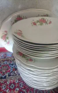 چینی گل سرخ