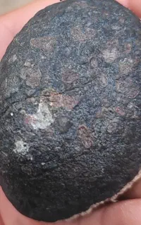 باارزش سنگ اسمانی