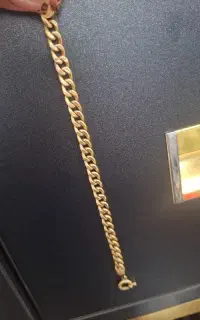 طلای دست دوم ۳۰۰ بالای تابلو