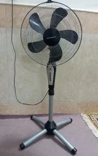 پنکه ایستاده