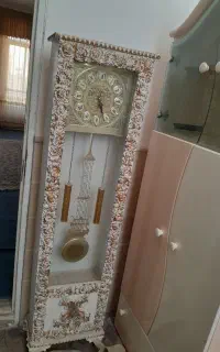 ساعت پایه دار