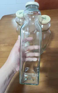 شیشه آبغوره و آبلیمو