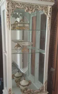 بوفه ۴ طبقه در حد نونو در صایین قلعه