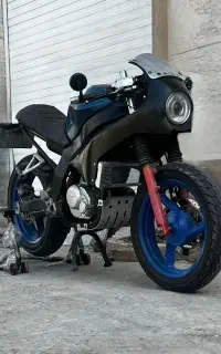 کافه ریسر ، هوندا ، سوزوکی ، کاوازاکی
