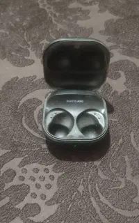 کیس شارژ بادز ۲ پرو