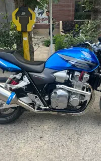 سیبی۱۳۰۰cb1300