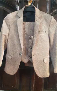 کت شلوار پسر بچه