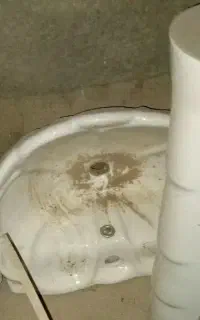روشویی کوچک جمع جور اصلا نصب نشده