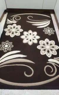 یک عدد گلیم فرش.