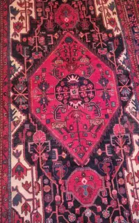 فرش دستباف لاکی ۷ متری