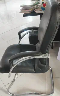 صندلی کنفرانس برند جوان