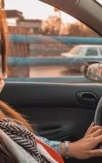 نیاز به یک راننده خانم کاملا خصوصی کامل در اختیار