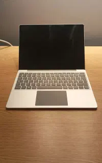 Surface laaptop go1 i510/16/256