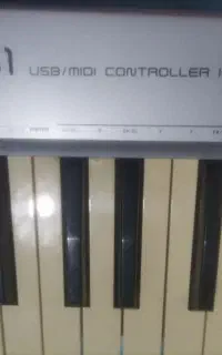 behringer بهرینگر umx61
