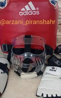 ست تمامی وسایل ورزش رزمی تکواندو