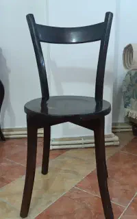 صندلی چوبی غذاخوری